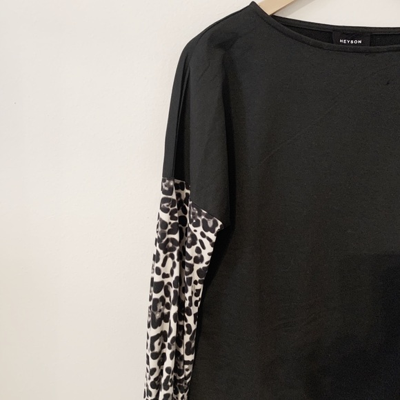 HEYSON Black top with leopard on the arms - Picture 4 of 6